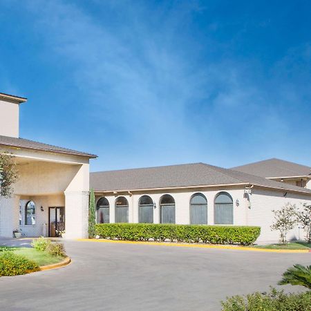 ซูเปอร์ 8 บาย วินด์แฮม ซานอันโตนิโอ แอท I-10 Motel ภายนอก รูปภาพ