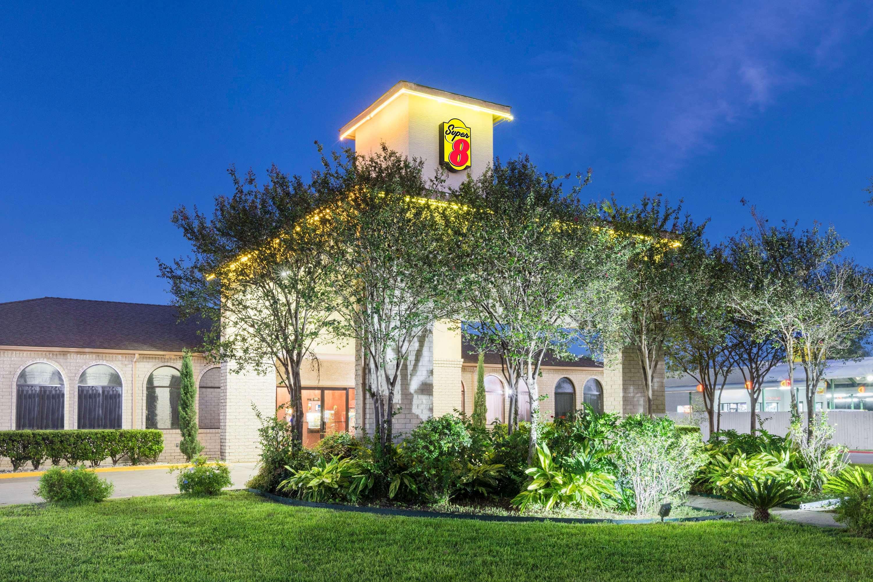 ซูเปอร์ 8 บาย วินด์แฮม ซานอันโตนิโอ แอท I-10 Motel ภายนอก รูปภาพ
