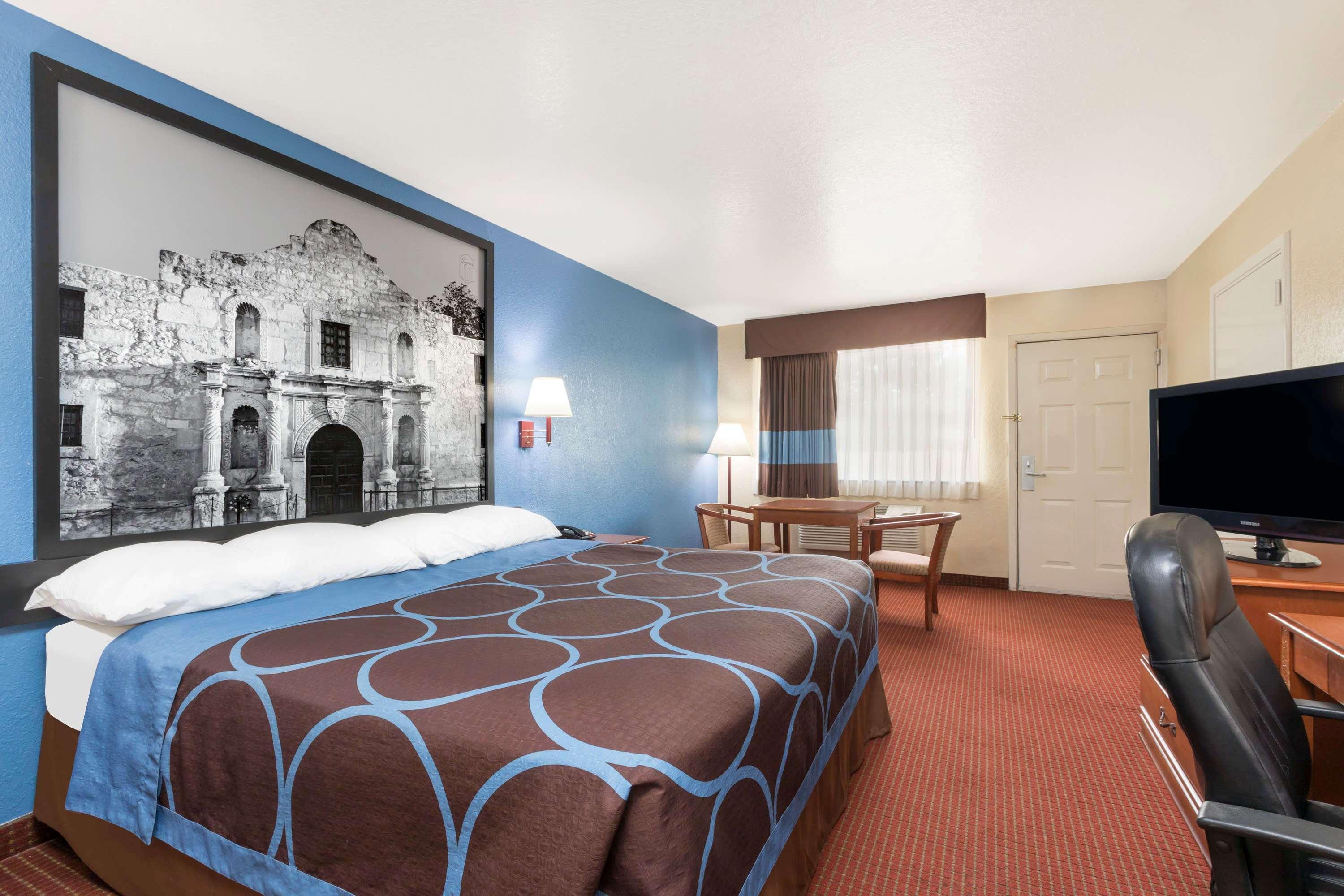 ซูเปอร์ 8 บาย วินด์แฮม ซานอันโตนิโอ แอท I-10 Motel ภายนอก รูปภาพ