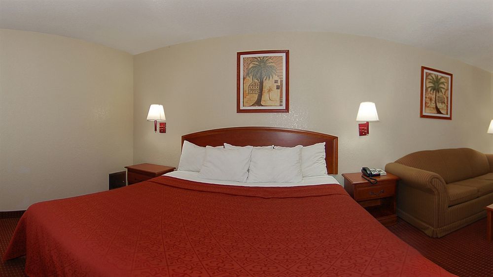 ซูเปอร์ 8 บาย วินด์แฮม ซานอันโตนิโอ แอท I-10 Motel ภายนอก รูปภาพ